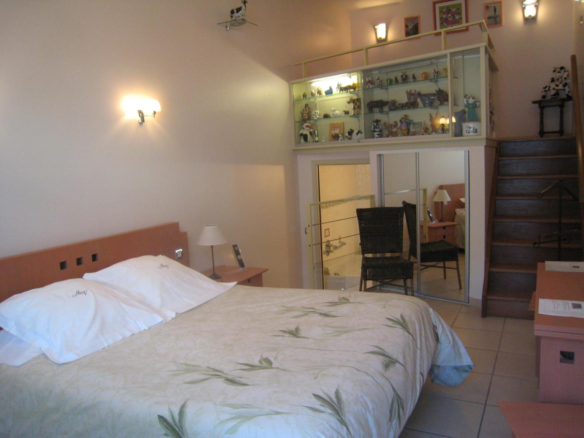 Hôtel Le Manoir aux Vaches Yvetot Extérieur photo